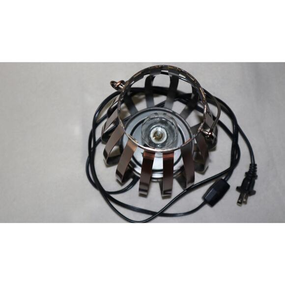 Lamp - Picture 2 of 3